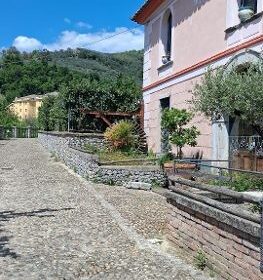 Sagra della Nocciola a Giffoni Valle Piana: a Vassi quattro giorni di gusto, musica e tradizione