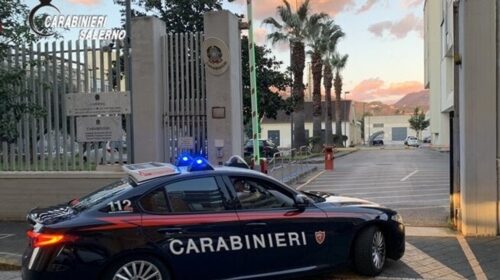 Blitz sul litorale di Salerno: sequestrato un chiosco ambulante, denunce e multe