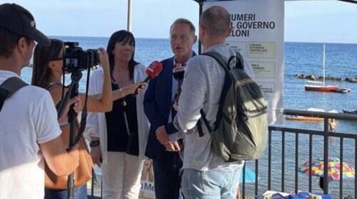 Governo, Vietri (FdI): “Dalle tasse al lavoro, dalla sicurezza al turismo: una politica concreta per famiglie e territori” Governo, Vietri (FdI): “Dalle tasse al lavoro, dalla sicurezza al turismo: una politica concreta per famiglie e territori”