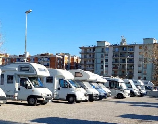 Nuovo parcheggio a Salerno, via i Camper: 150 posti auto a lungomare Marconi