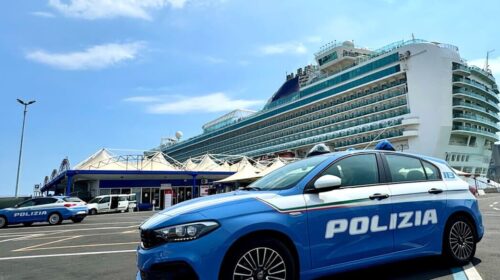 Palermo, sequestrate auto di lusso rubate provenienti dal porto di Salerno