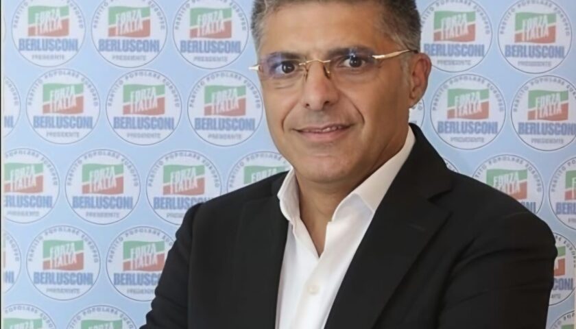 Gestori ambientali in Campania, bloccate 300 pratiche. Forza Italia chiede un piano per smaltire le richieste arretrate