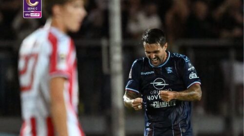 La Salernitana agguanta il Barletta, al “Puttilli” è solo un pari La Salernitana agguanta il Barletta, al “Puttilli” è solo un pari