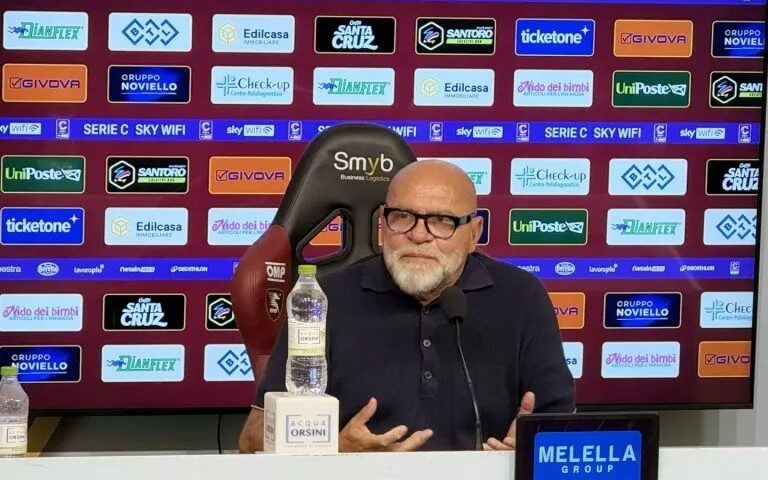 Salernitana-Cavese, Cosmi a caccia del primo successo: “Gara da non sbagliare ma ci sarà da combattere”