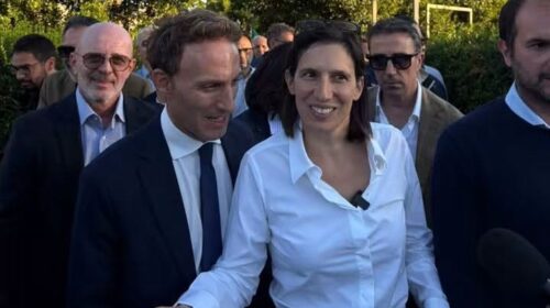La promessa da Portici di Piero De Luca (Pd): “Quando saremo al Governo non vi lasceremo più” La promessa da Portici di Piero De Luca (Pd): “Quando saremo al Governo non vi lasceremo più”