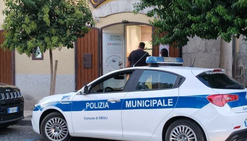 Tentata rapina in farmacia a Eboli: arrestato uomo armato di coltello