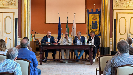 Costiera Amalfitana, Ferrante (Mit): “Tavolo con Anas, Regione e Comuni su galleria Maiori-Minori”