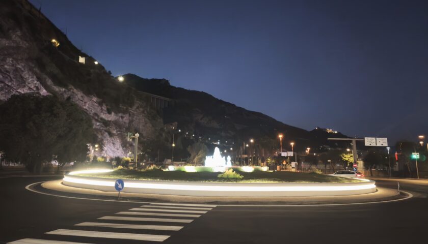 Lavori in Via Ligea: riqualificata la rotatoria e ripristinata la fontana