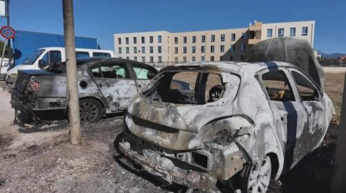 Battipaglia,  due auto in fiamme durante la notte nel rione Taverna e rogo anche sulla SS18