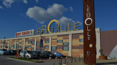 Eboli, malore al centro commerciale: muore un idraulico di 58 anni Eboli, malore al centro commerciale: muore un idraulico di 58 anni