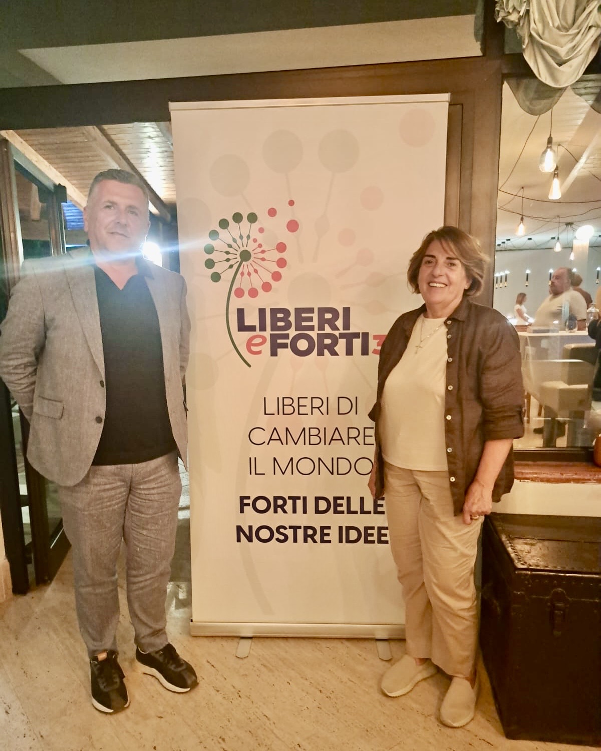 Manifestazione a Roscigno con sindaco e onorevole per l'associazione Liberieforti 3.0