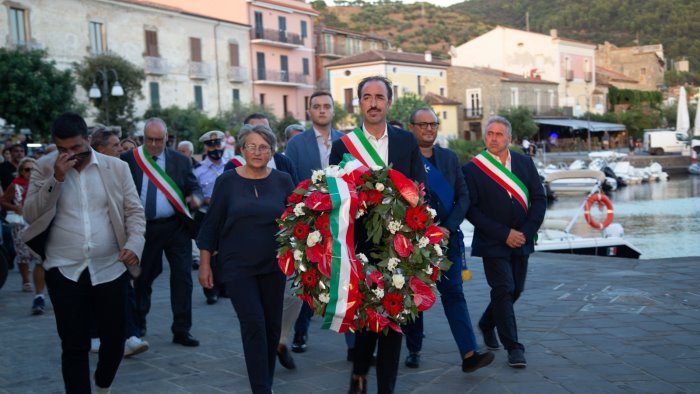 Pollica ed Acciaroli ricordano il sindaco Angelo Vassallo ucciso 16 anni fa