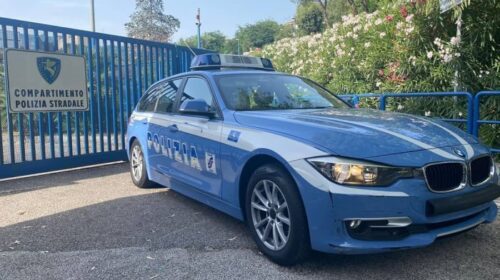 Da demolire dopo un incidente, macchina rimessa in vendita: blitz della Stradale di Salerno