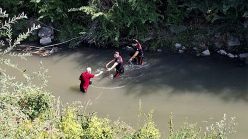 Polla, 68enne intrappolato nel fiume Tanagro: salvato dai Carabinieri Polla, 68enne intrappolato nel fiume Tanagro: salvato dai Carabinieri