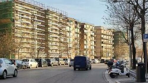 Salerno, auto contromano in viale Unità d’Italia: volontari Anpana evitano pericolo d’incidente