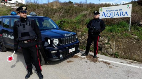 Aquara, ubriaco tenta di aggredire compagna e figlio con un martello: 47enne in carcere