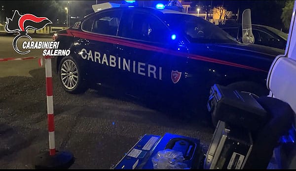Roccadaspide, furto nella notte in tabaccheria: bottino da migliaia di euro