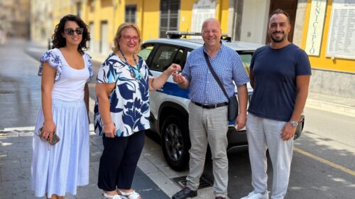 Castel San Giorgio, rinnovato il parco mezzi della Polizia Locale: arrivata una nuova Jeep Avenger ibrida