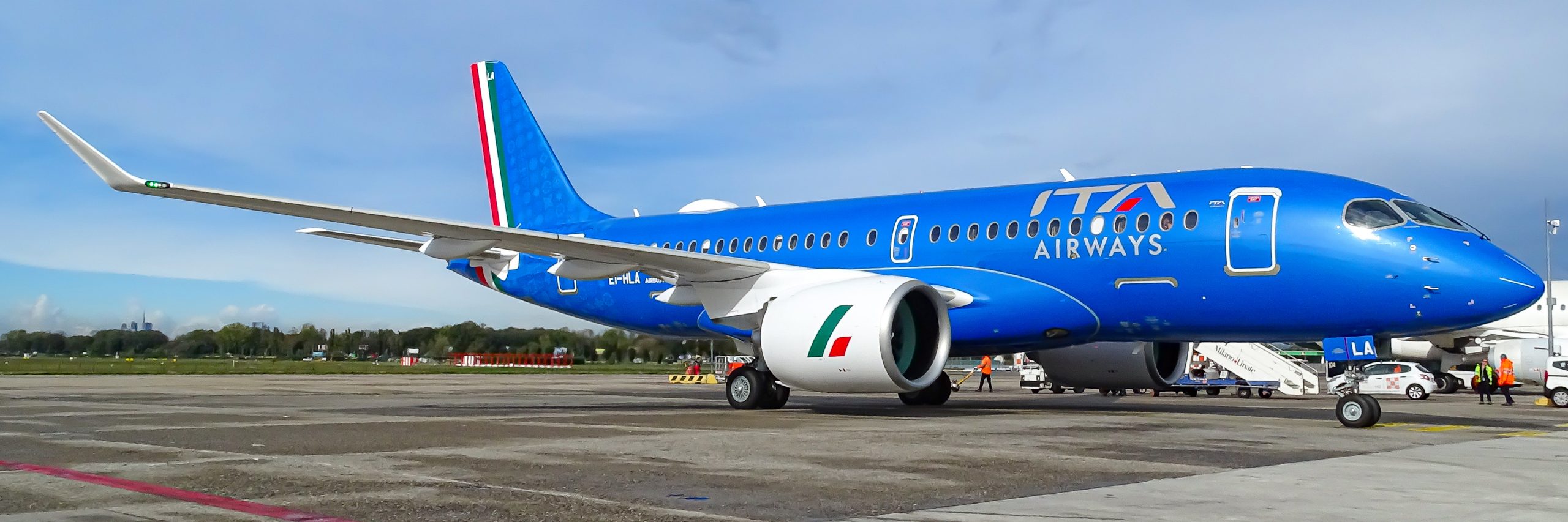 Aereo ITA Airways atterra a Salerno, collegamento con Milano Linate per promozione turistica