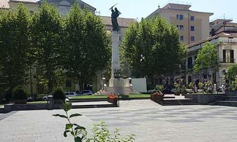 Cava de’ Tirreni, rissa alla “Scacchiera”: 5 Daspo notificati, 12 mesi di inibizione Cava de’ Tirreni, rissa alla “Scacchiera”: 5 Daspo notificati, 12 mesi di inibizione