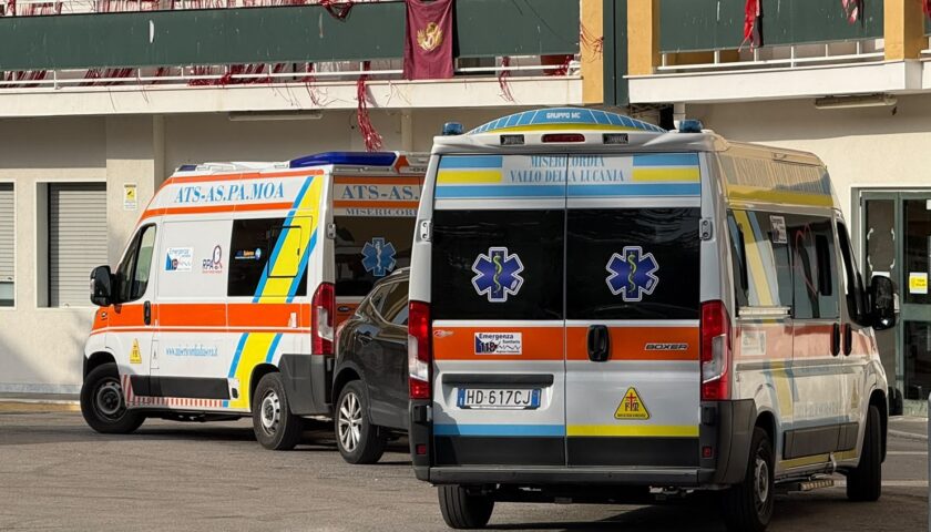 Incidente stradale sulla Statale 18 ad Omignano Scalo, 17enne in codice rosso