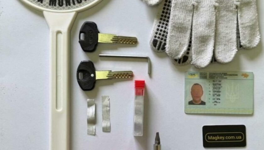 Nocera Inferiore, tenta di svaligiare una casa e aggredisce i titolari con spray a peperoncino: arrestato