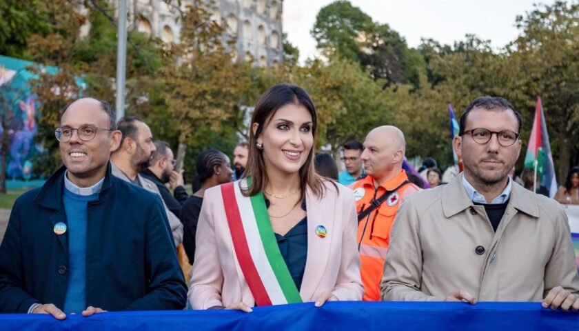 Baronissi, la Marcia della Pace chiude il Festival. La sindaca: “La pace non può restare un sogno, deve diventare una scelta concreta”