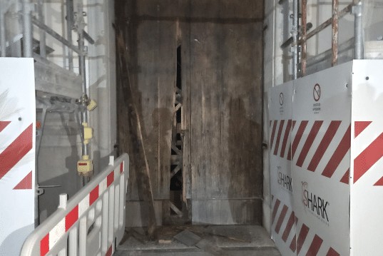 Nocera Inferiore, sfonda portone della Cattedrale ma carabinieri sventano il furto