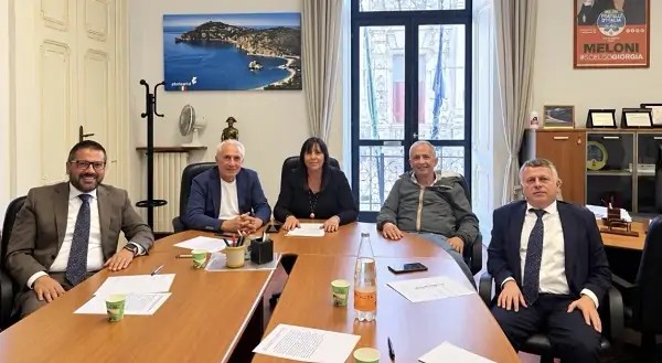 Amministrative 2027, il centrodestra: “Coalizione unita e candidati forti”