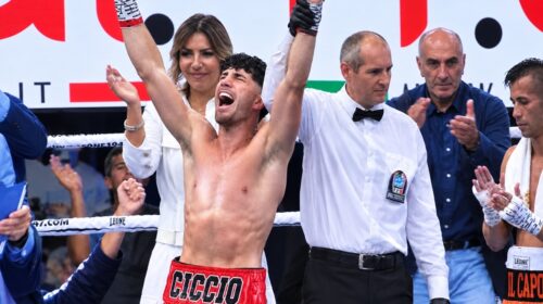 Il salernitano De Rosa campione europeo nella categoria Supergallo Il salernitano De Rosa campione europeo nella categoria Supergallo
