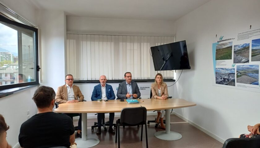 Protesta degli autotrasportatori, EcoAmbiente Salerno attiva un tavolo tecnico per il monitoraggio: necessari provvedimenti urgenti per scongiurare l’emergenza rifiuti