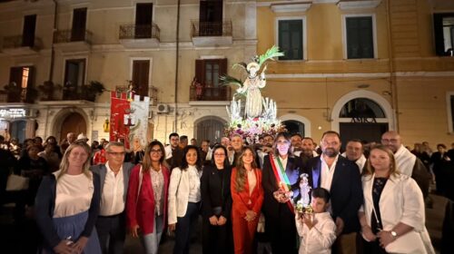 Baronissi, accesa la Lampada della Pace di Assisi: con la luce di San Francesco prende il via la IV edizione del Festival della Pace