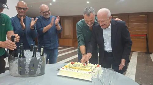 Avvocato Malinconico, concluse le riprese a Salerno: brindisi con De Luca e taglio della torta
