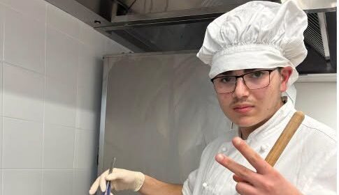 Tragedia in strada mentre va a scuola, 16enne muore in un incidente: sognava di diventare chef Tragedia in strada mentre va a scuola, 16enne muore in un incidente: sognava di diventare chef