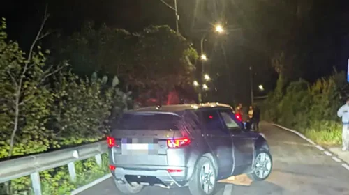 Giffoni sei Casali, auto contro guard rail al Ponte del Mulinello: donna e bambini feriti Giffoni sei Casali, auto contro guard rail al Ponte del Mulinello: donna e bambini feriti