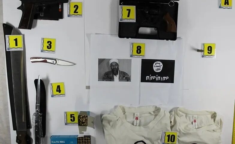 Cava de’ Tirreni, minacce Isis: lo studente resta in cella