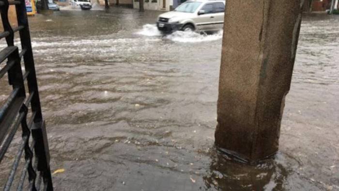 Maltempo, Sarno e l’Agro sott’acqua. Odierna: “La Regione risponda della mancata prevenzione”