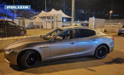 Salerno, sequestrata nel porto Maserati rubata