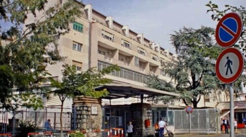 Morte di un neonato all’ospedale San Leonardo: arrestato il primario, altri 3 indagati Morte di un neonato all’ospedale San Leonardo: arrestato il primario, altri 3 indagati