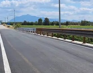 Eboli, ponte a Coda di Volpe già danneggiato a 5 mesi dalla riapertura Eboli, ponte a Coda di Volpe già danneggiato a 5 mesi dalla riapertura