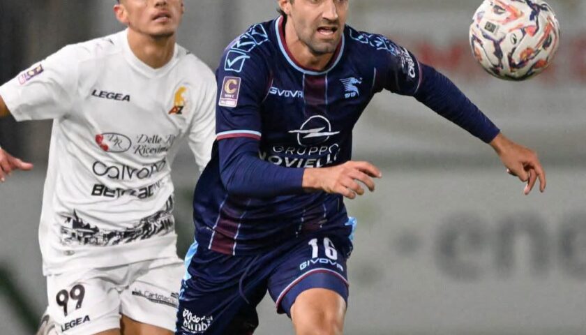 Tonfo Salernitana a Picerno, fine della corsa per Cosmi