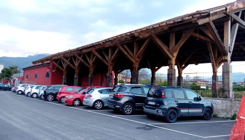 Mercato San Severino, l’ex sindaco Romano: “La demolizione della storica tettoia della stazione ferroviaria va sospesa”