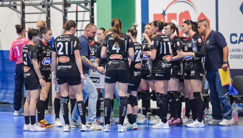 Jomi Salerno al lavoro dopo il pari con Erice, sei atlete in Nazionale