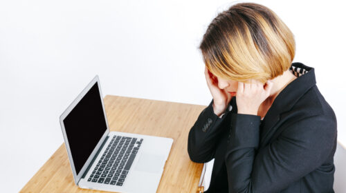 HO RICEVUTO GRAVI INSULTI IN RETE: POSSO CHIEDERE UN RISARCIMENTO?