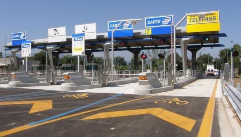 Autostrada A30, chiusura martedì notte uscita Nocera Pagani