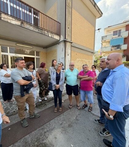 Cava de’ Tirreni, 26 nuovi posti auto nell’area della scuola di via Della Corte