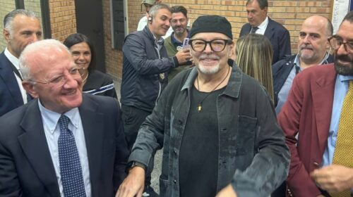Salerno, Dottorato a Vasco Rossi. De Luca: Un grande e sensibile artista Salerno, Dottorato a Vasco Rossi. De Luca: Un grande e sensibile artista