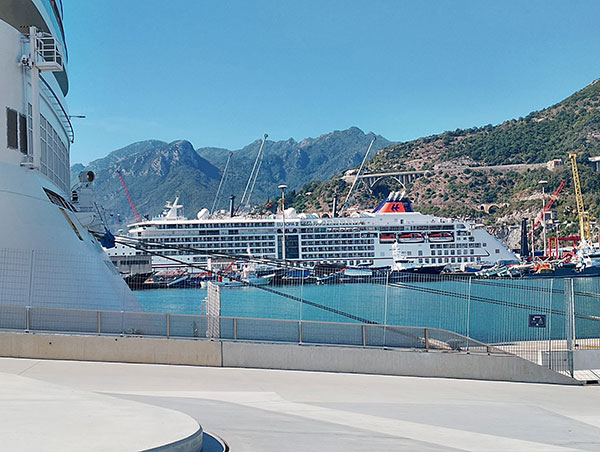 Salerno, due navi da crociera nel Porto con 2900 turisti
