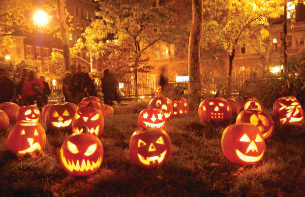 Halloween, festa in maschera diventata oggi strumento di sopravvivenza sociale quotidiana