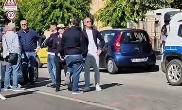 Pontecagnano Faiano, due indagati per la morte del 15enne Antonio Pontecagnano Faiano, due indagati per la morte del 15enne Antonio